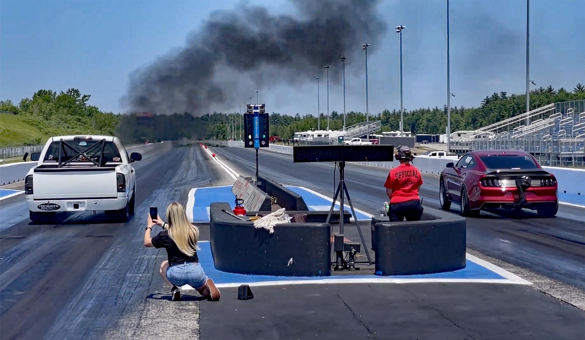 Dodge Ram 2500 Cummins Diesel Drag Racing