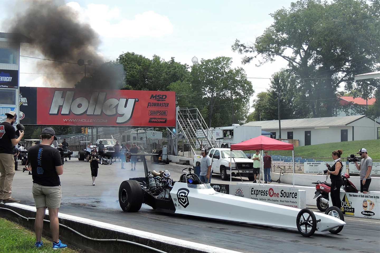 Diesel Drag Engine HEADLINES: Ready For Takeoff – Green Handle Media