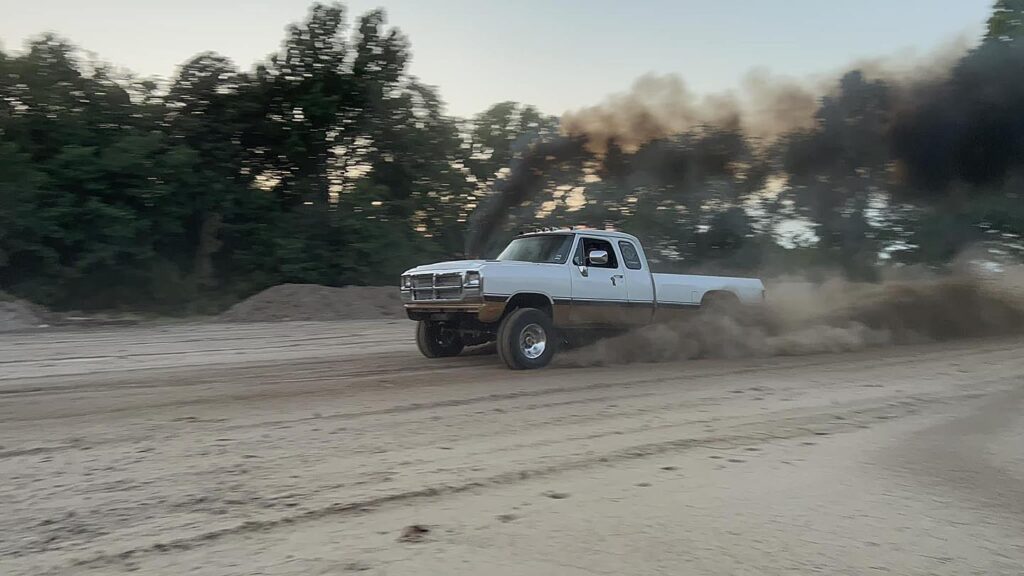 First-Gen Cummins Diesel Dirt Drags