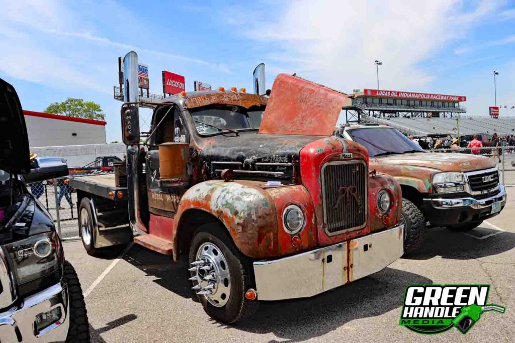 Mack B Model 7.3L Power Stroke Diesel Truck