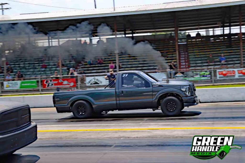 2012 Ford F250 Super Duty 6.7L Power Stroke Diesel Drag Race Ryan Reiser