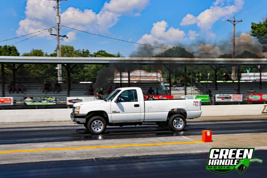 Chevrolet Silverado 2500 LB7 Duramax Diesel Truck Drag Race Justin Hildebrand