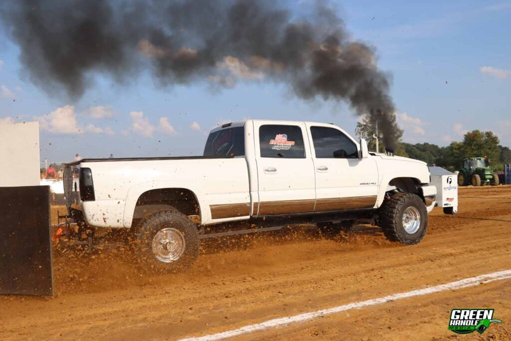 Chevy 2500 Cummins Swap Diesel Pulling Truck Silverado HD