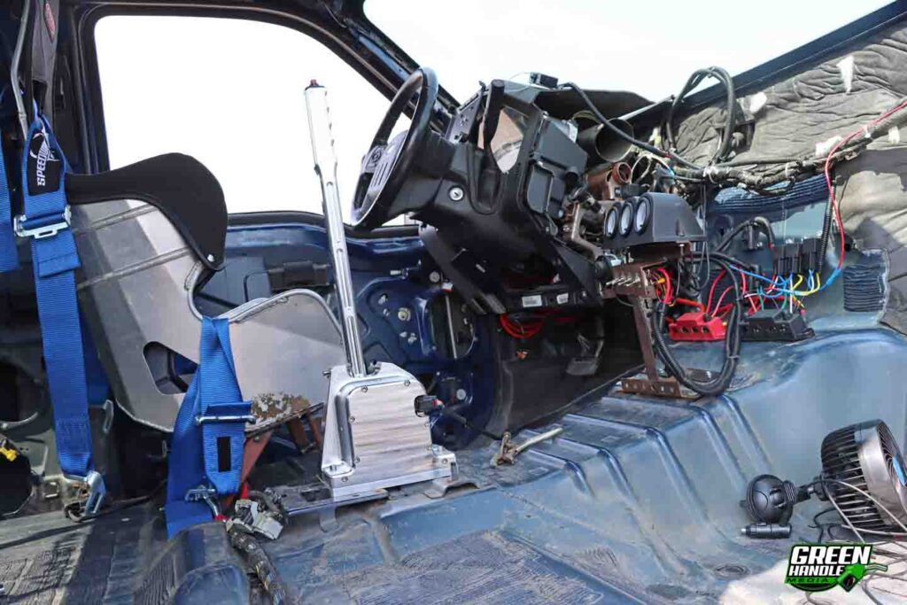 F-350 Ford Super Duty Interior Diesel Pulling Truck Cab