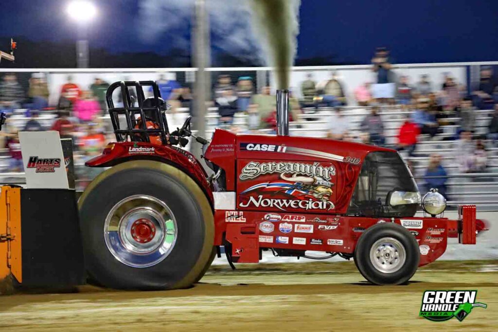 Case IH Super Farm Tractor Pull Screamin Norwegian Single Turbo
