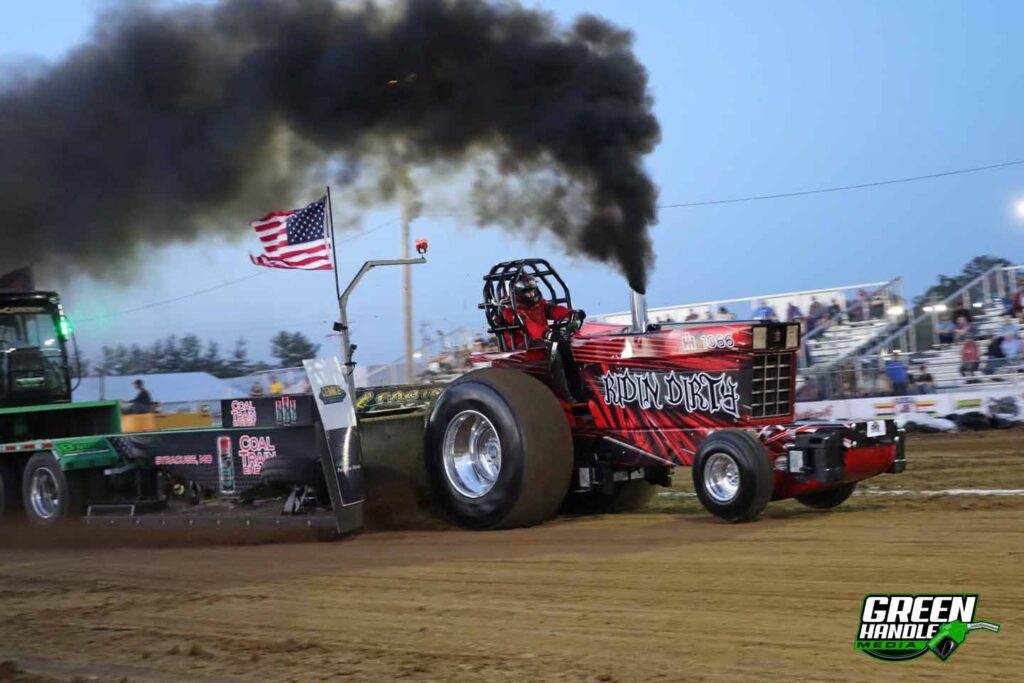 IH 1066 Tractor Pull 8500 Pound Limited Pro Stock Single Turbo