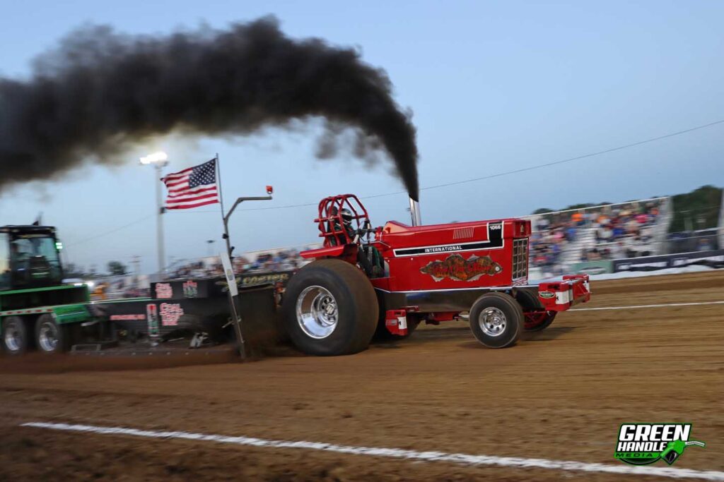 Limited Pro Stock Tractor 8500 Pound International PPL Sled Pull