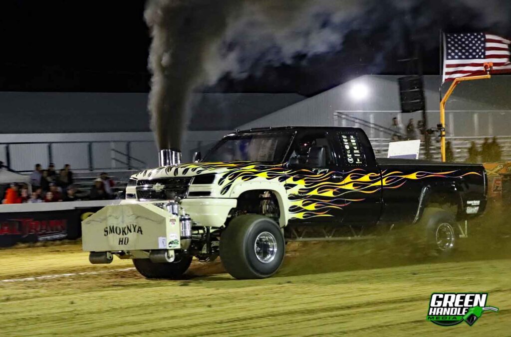 Smoknya HD Chevrolet Silverado Cummins Swap Super Stock 4x4 Diesel Truck
