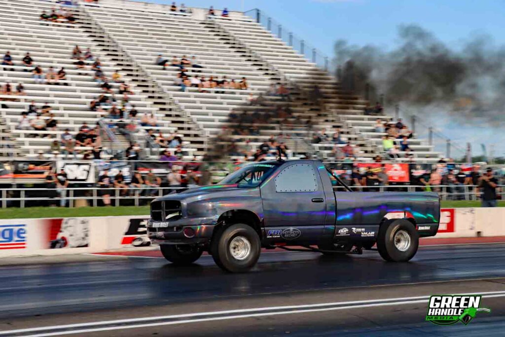 Fast Diesel Truck Dodge Ram 2500 Cummins 4x4 Drag Racing UCC