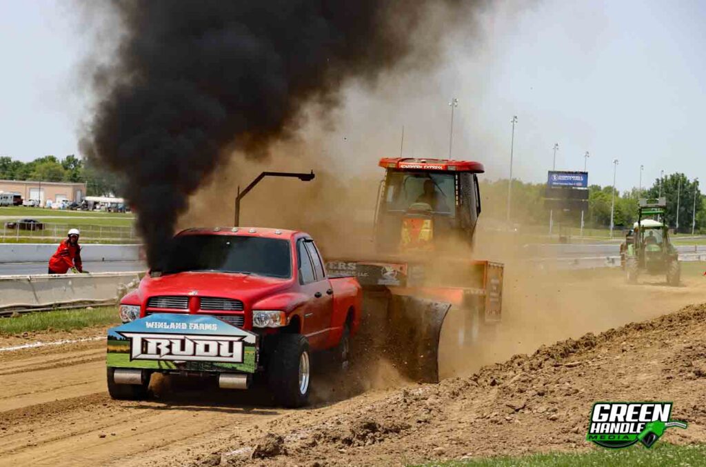 Pro Street Diesel 4x4 Truck Pull Dodge Ram Cummins Single Turbo