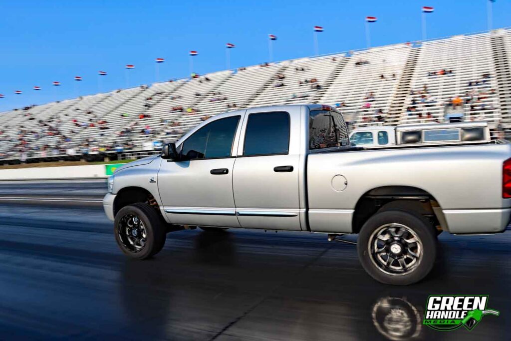 Quad Cab Cummins Diesel Dodge Ram 2500 Turbo Drag Race