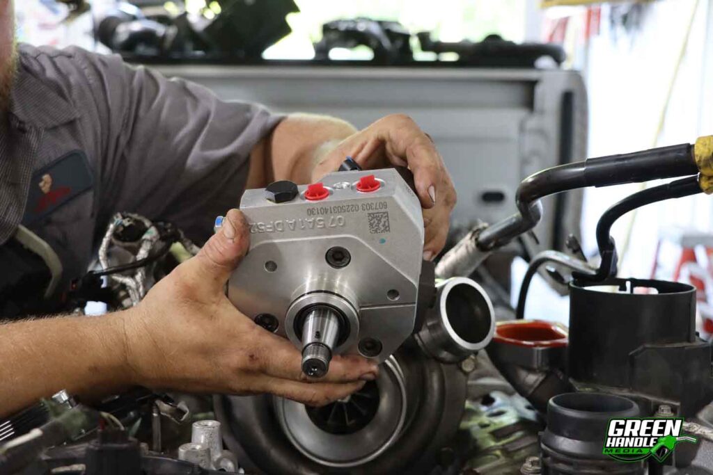 Installation S&S Diesel Motorsport DCR High Pressure Fuel Pump Conversion