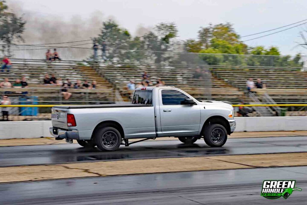 Fourth Gen Cummins Diesel Ram 2500 4x4 Truck Drag Racing