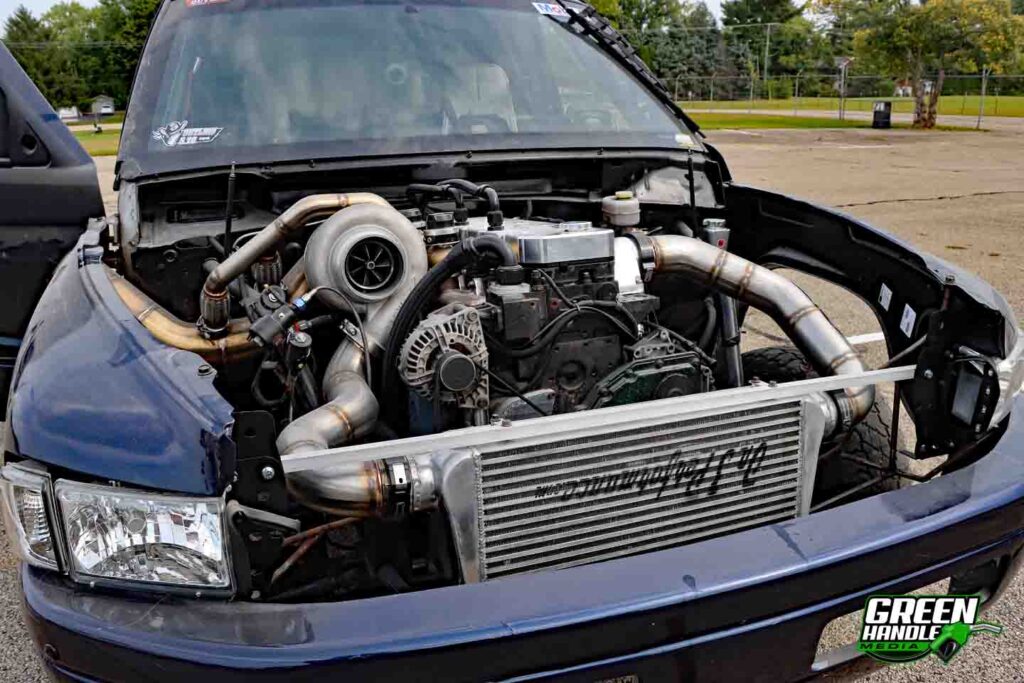 Second Gen Cummins Diesel Dodge Ram 4x4 Truck Drag Racing Single Turbo