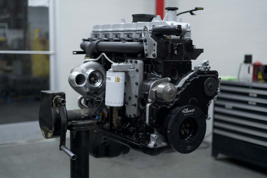 5.9L Cummins 24-Valve Common Rail Turbo Diesel Engine