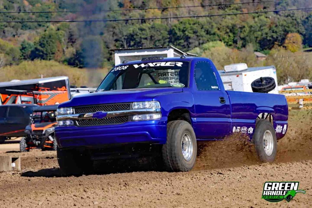 Chevrolet Silverado 2500 HD 4x4 Diesel Truck LLY Duramax Compound Turbo