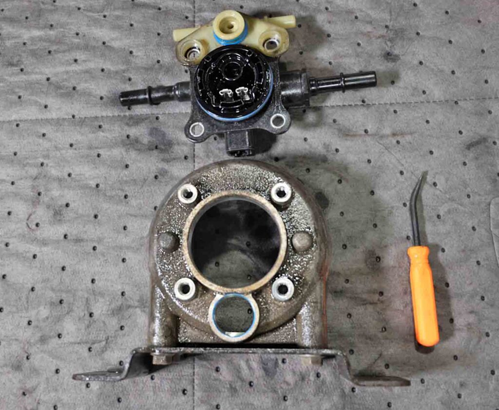 Diesel Fuel Filter Assembly Nissan Titan XD Pickup Truck