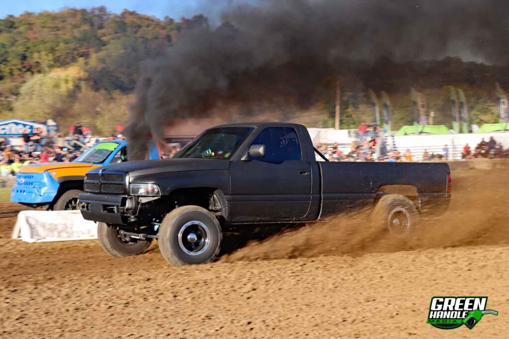 Hub City Dirt Drags Cummins Diesel Racing Event