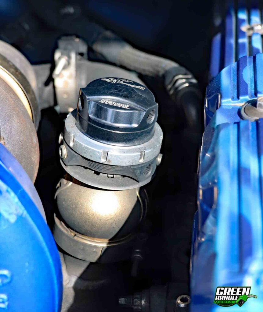 Turbo External Wastegate Cummins 5.9L 24 Valve Diesel Engine