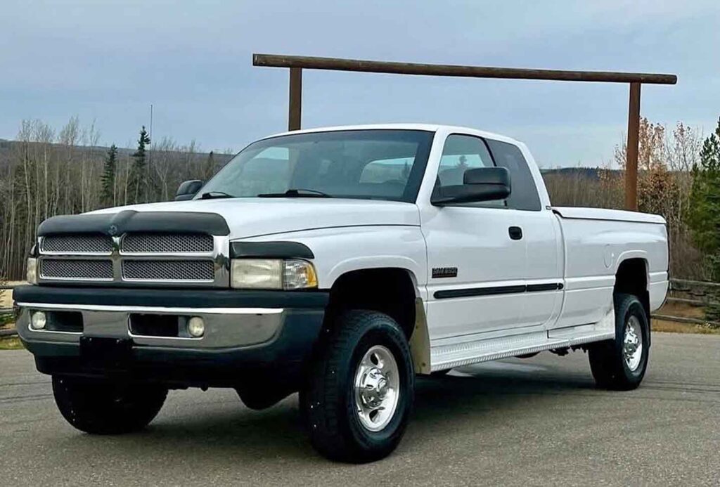 2001 Dodge Ram 2500 4x4 Diesel Truck Cummins ISB Manual Transmission Laramie