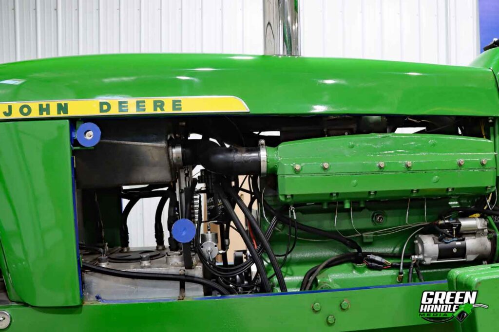 Turbocharged John Deere Diesel Tractor Engine Water To Air Intercooler Intake