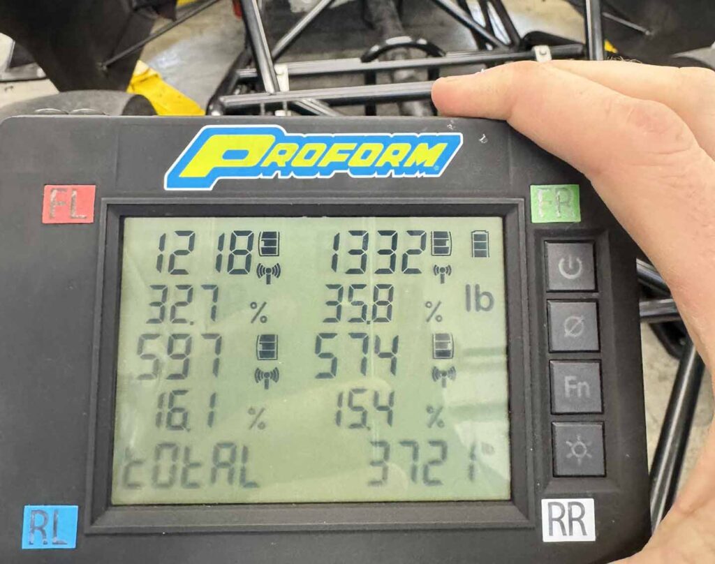 Ford F350 Super Duty 7.3L Powerstroke 4x4 Diesel Truck Weight Scale