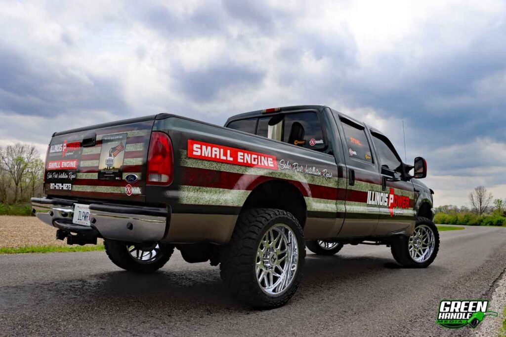 Crew Cab 4x4 Ford F-250 Super Duty 6.0L Powerstroke Diesel Bed Stack Exhaust