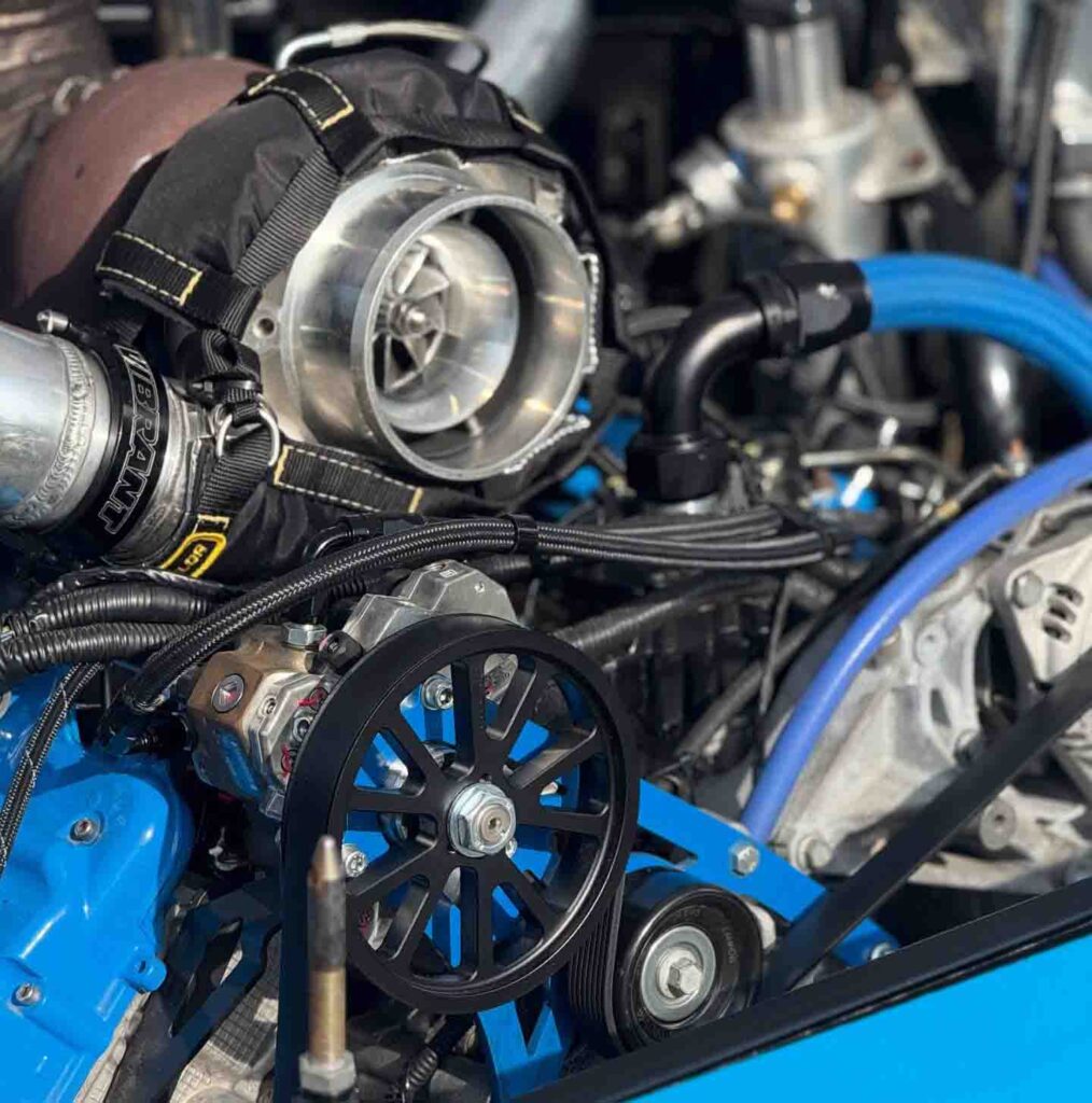 6.7L Powerstroke Diesel Engine V8 Ford Super Duty 4x4 Truck Drag Racing