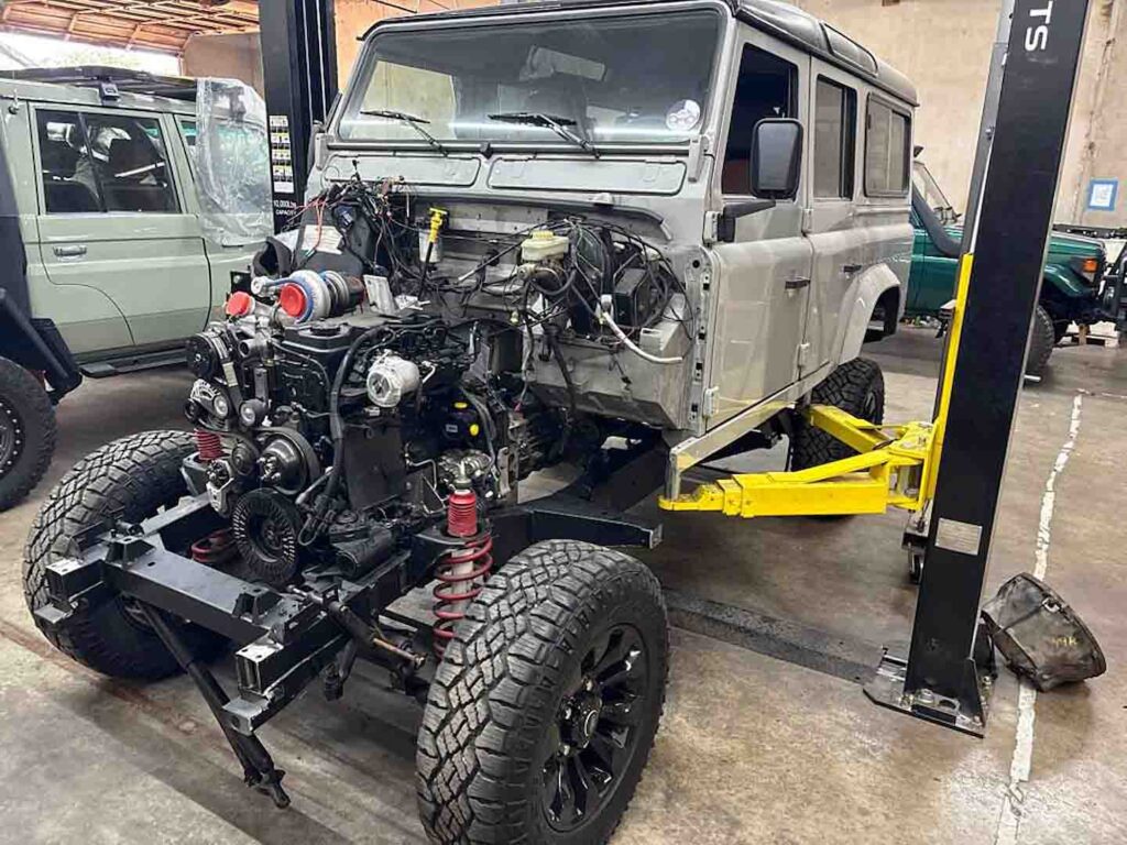 Land Rover Cummins Swap ISB4.5 Diesel Conversion Jeep Common Rail Injection