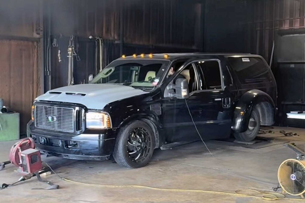 6.0L Powerstroke Ford Excursion Diesel SUV 4x4 Compound Turbo Horsepower