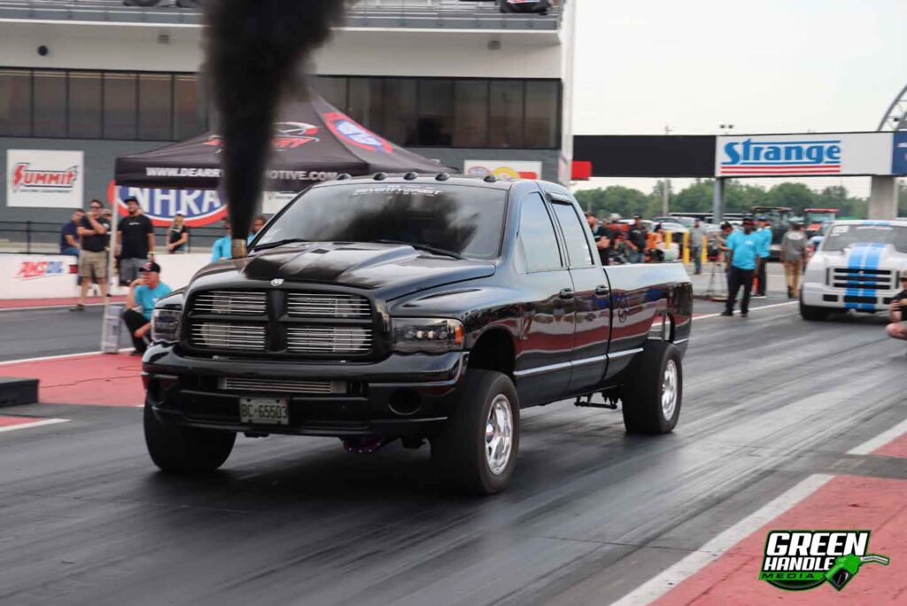 6.7L Cummins Third Gen Turbodiesel 4x4 Truck Drag Race Dodge Ram