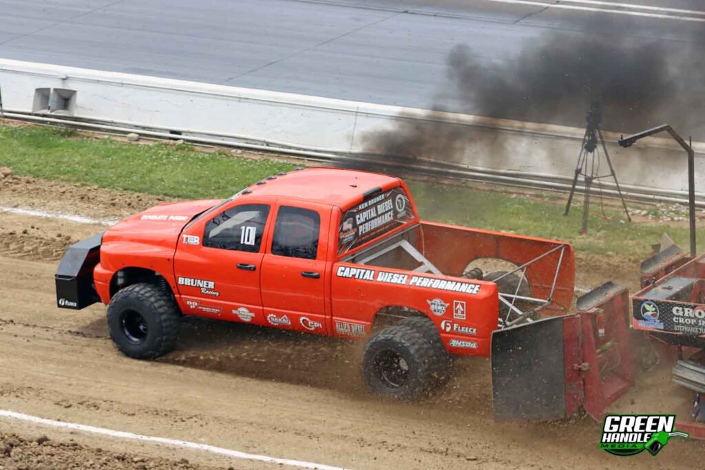 Truck Pulling Diesel Dodge Ram Cummins 6.7L Compound Turbo UCC