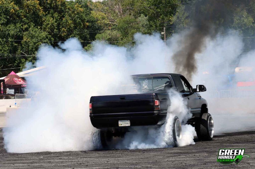Second Gen Cummins 5.9L Dodge Ram Smoky Burnout Pit