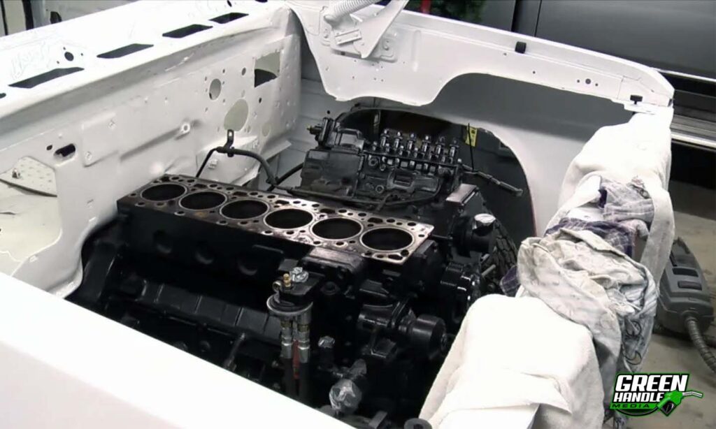 5.9L Cummins P7100 Pump 12 Valve Diesel Engine