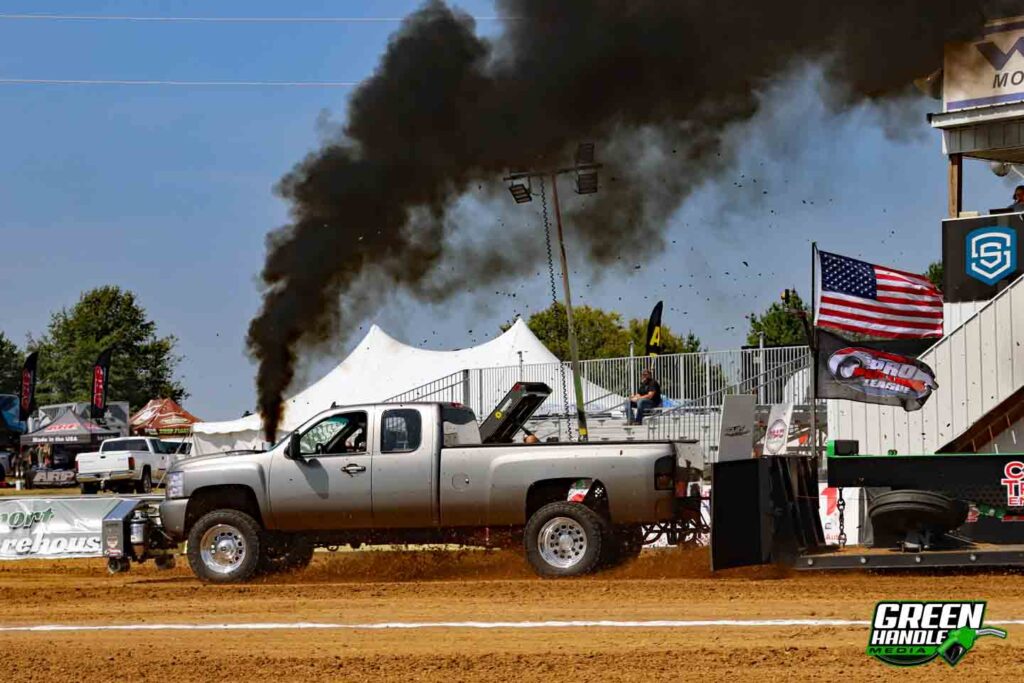 Limited Pro Stock Diesel Truck Pulling 4x4 Chevy 2500 Duramax Lml