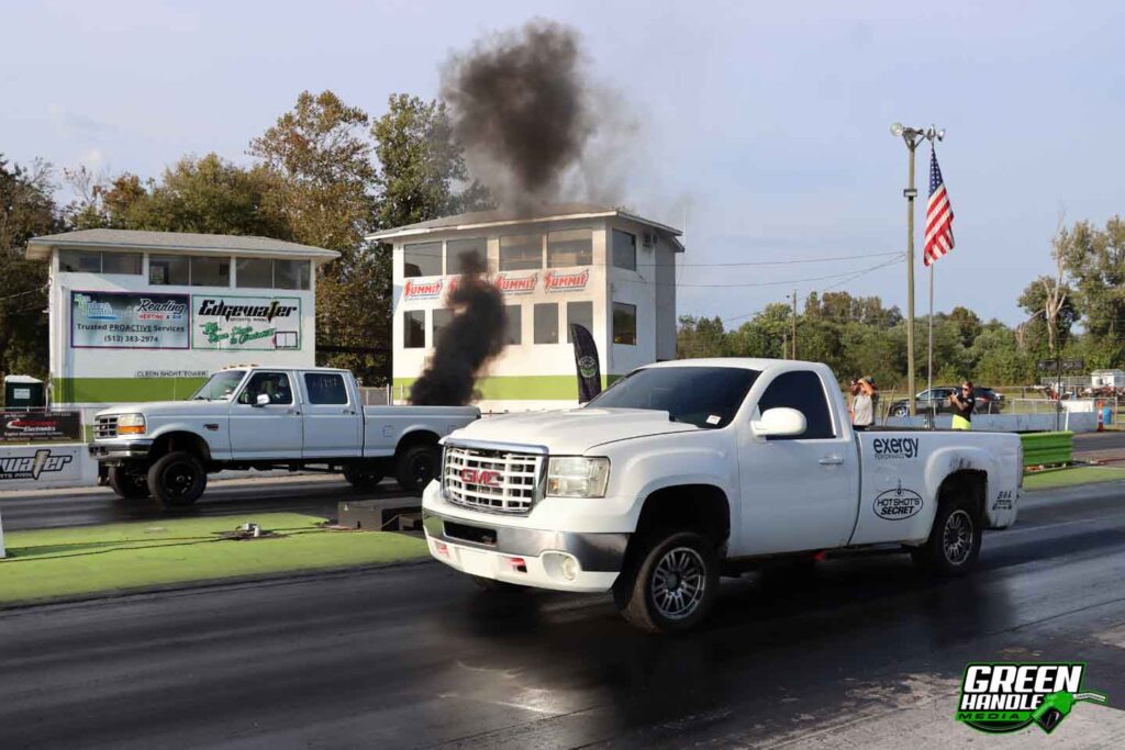 Diesel Truck Drag Racing Gmc Sierra Hd Duramax Vs 1997 Ford F250 Obs 7.3L Powerstroke
