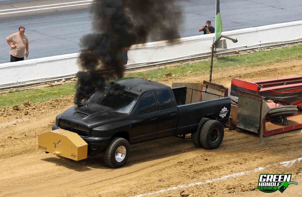 Truck Pulling Diesel 4x4 2007 Dodge Ram 6.7L Cummins Ultimate Callout Challenge