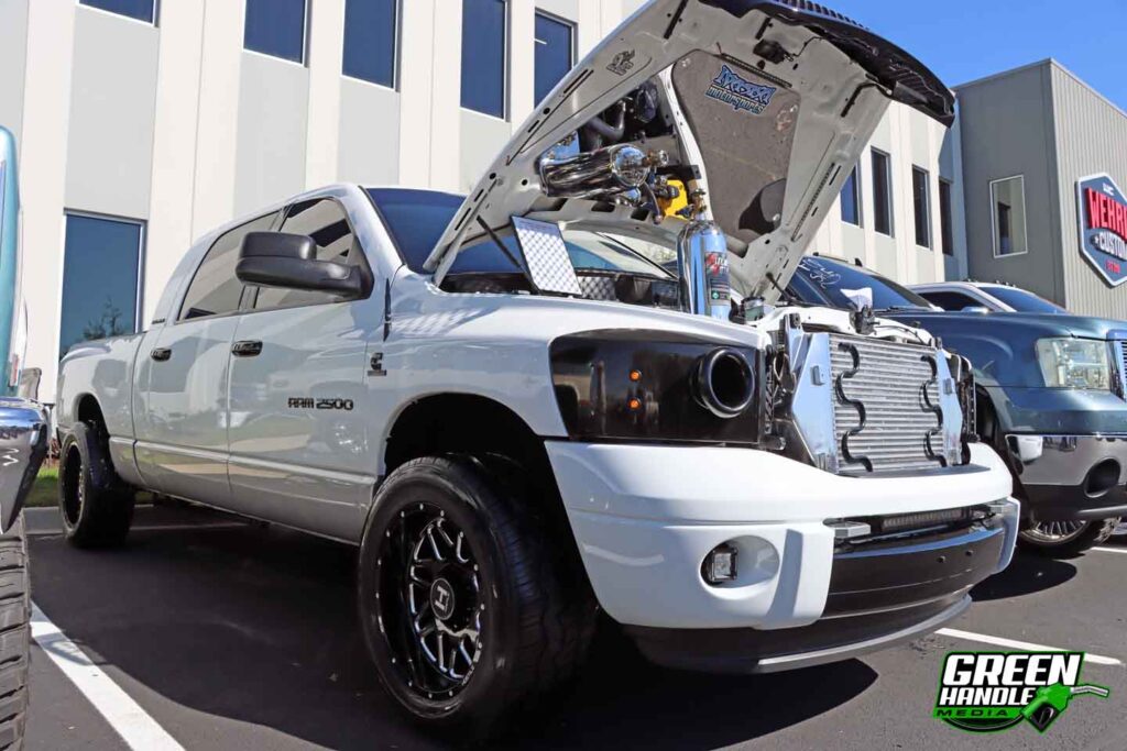 2006 Dodge Ram 2500 Third Gen 5.9L Cummins Mega Cab 4x4 Fast Diesel Truck