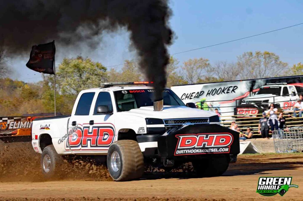 Dhd Dirty Hooker Diesel Duramax Lml Chevy 2500 Silverado 4x4 Truck Pulling