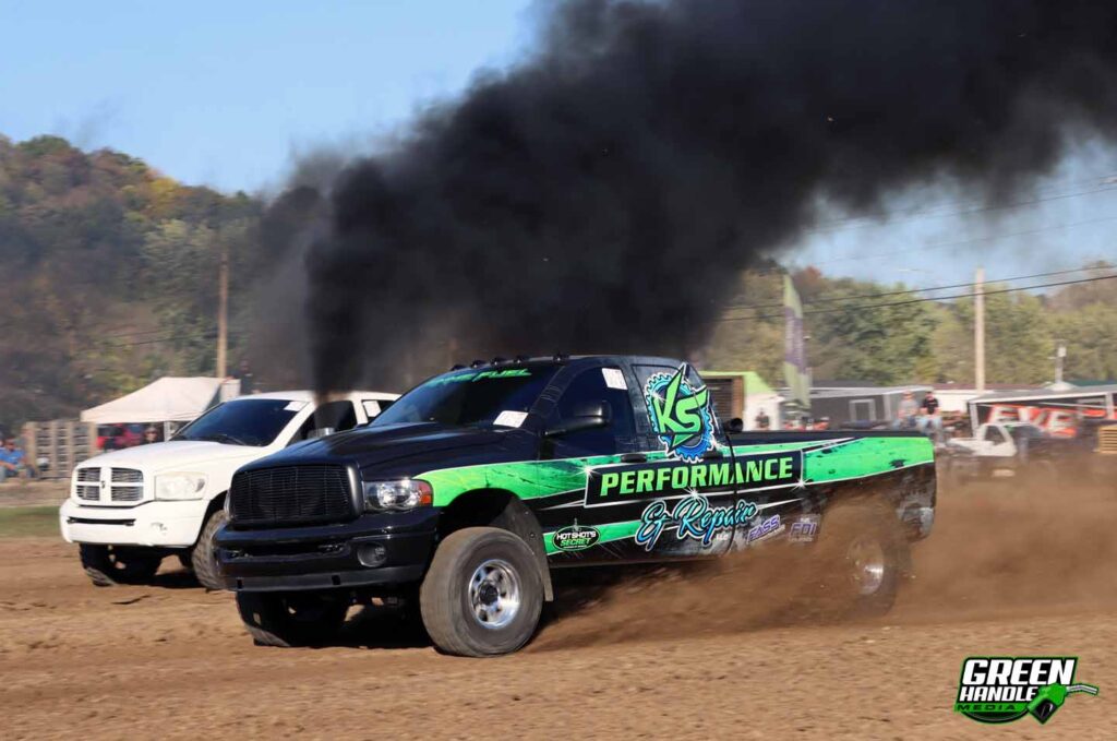 Ks Performance 6.7L Cummins Diesel Dirt Drag Race Single Turbo Truck Challenge Winner