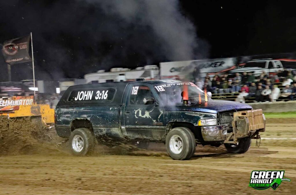 Second Gen Cummins 5.9L Compound Turbo Hub City Dirt Drags Diesel Truck Challenge Sled Pull